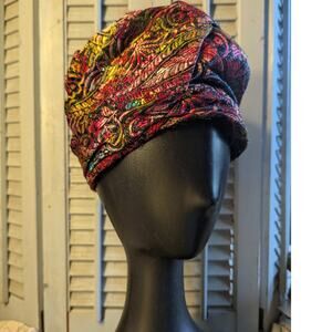 Vintage John Wanamaker pleated metallic threaded turban